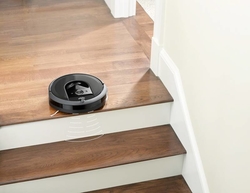 iRobot Roomba i7+